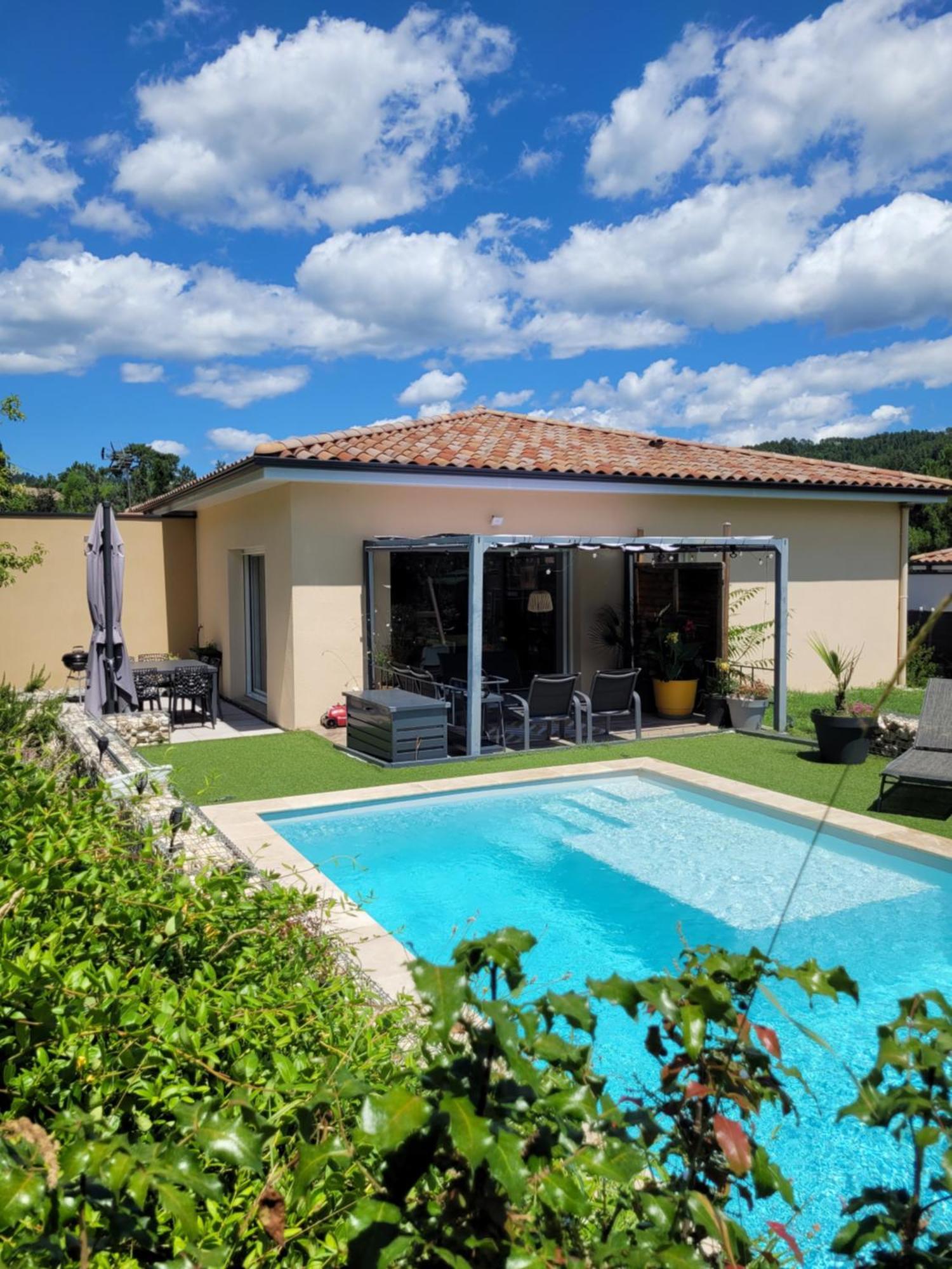 La Villa Des Papillons De Dugradus Aubenas Exterior foto